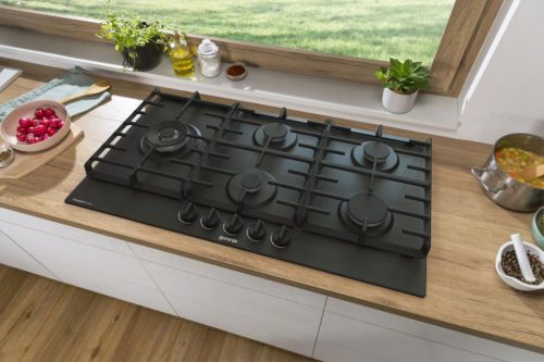 Gorenje GW951MB beépíthető gázfőzőlap, 5 égős, WOK égővel, öntött vas sütőrács, ezüst, 90 cm