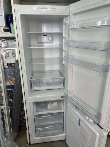 Bosch KGN36NWEA NoFrost Alulfagyasztós hűtőszekrény, 186 cm, fehér