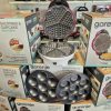Gorenje WCM702PW gofri és muffin sütő, ciklámen, 1 darab gofri és 1 darab cupcake sütőlap, tapadásmentes bevonat, 700 W